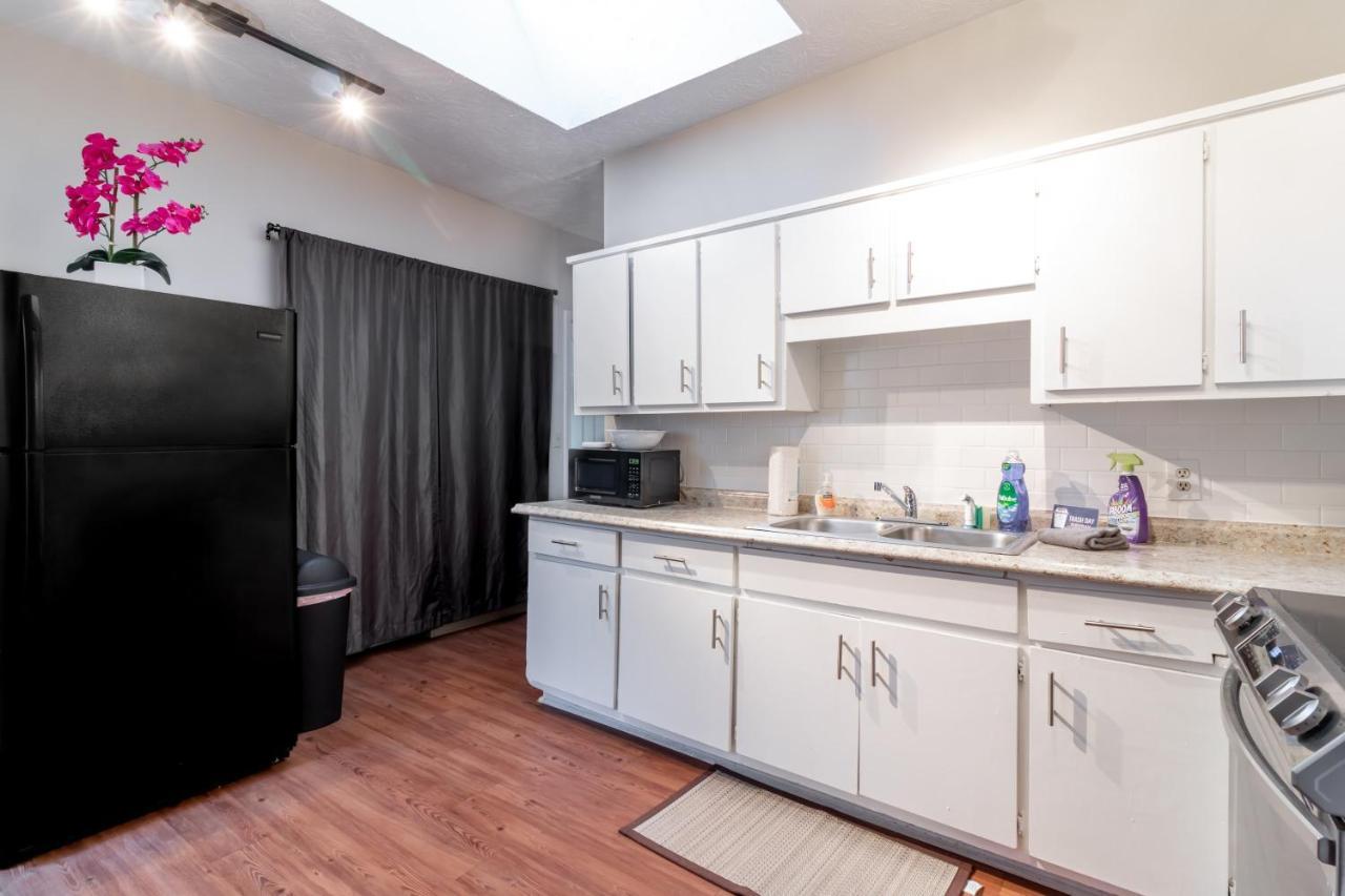 Sunny Sweetheart-Front Apartment Near Riverwalk Columbus Ngoại thất bức ảnh